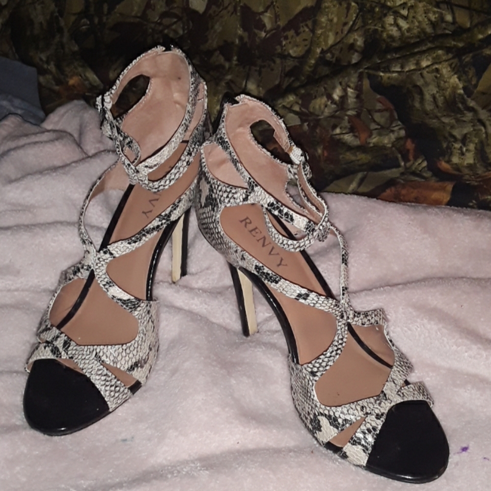 RENVY 8M Snake Skin Heels.
